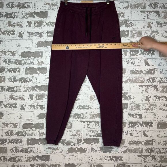 Gymshark | women maroon jogger sweat pants - Picture 7 of 11